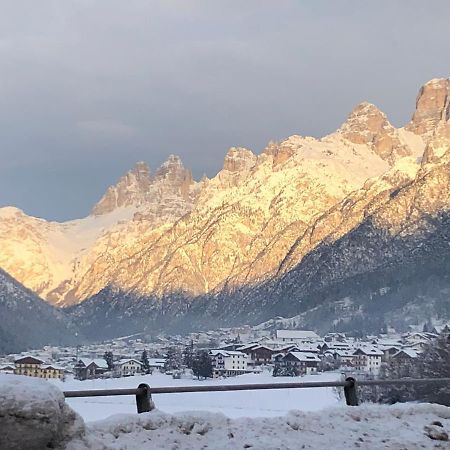 Casa D'Ambros Lägenhet Santo Stefano Di Cadore Exteriör bild